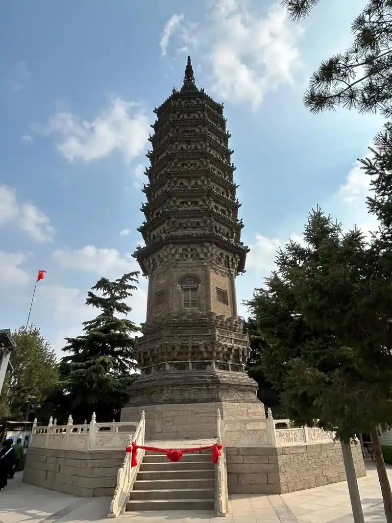 古塔挺拔峻秀,雕饰华丽,堪称"塔中上品"在河北石家庄市正定县 - 抖音