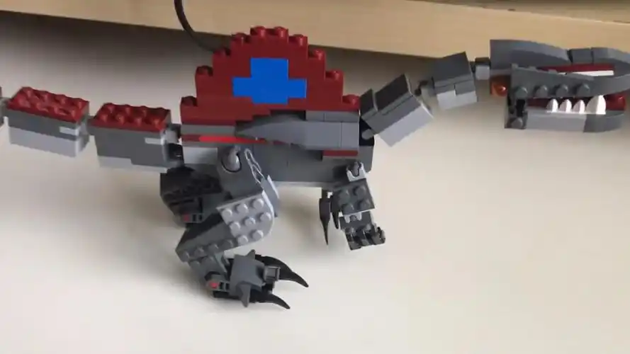 创意乐高diy,教你用乐高玩具制作"棘龙"的方法,非常炫酷