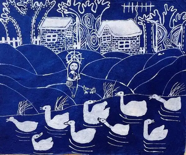 这幅小学生的蜡染画中藏着一句新春祝福语来猜一猜吧