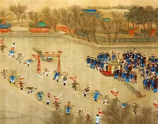 蹴鞠,我们还有很多传统的体育项目比如踢毽子,抖空竹作为"文化银儿"你