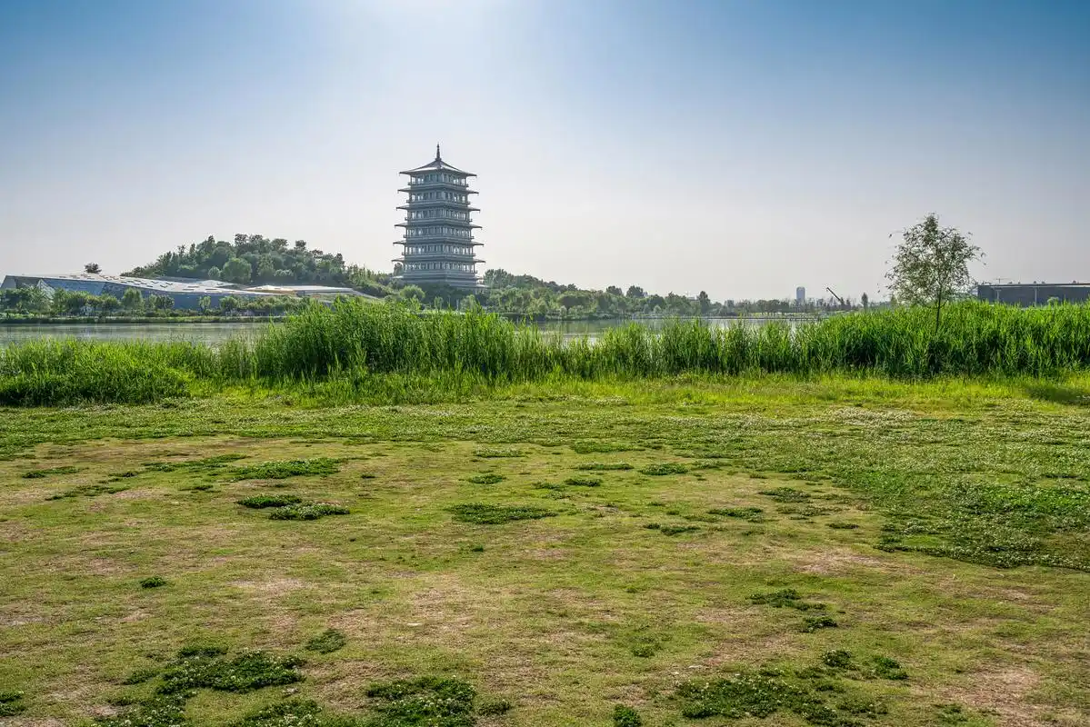 西安世博园位于西安市浐灞生态区广运潭,是2011西安世界园艺博览会
