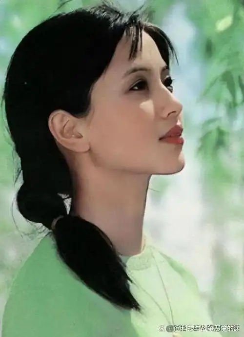 陶慧敏,一位国家一级演员,被人们称为江南美女.