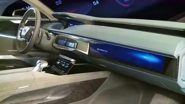 奥迪a9亮相!内饰科幻奢华,"剑指"迈巴赫?