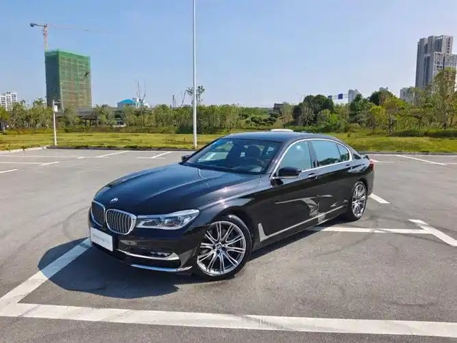 长沙2018年10月宝马宝马7系2018款740lixdrive尊享型卓越套装黑色自动