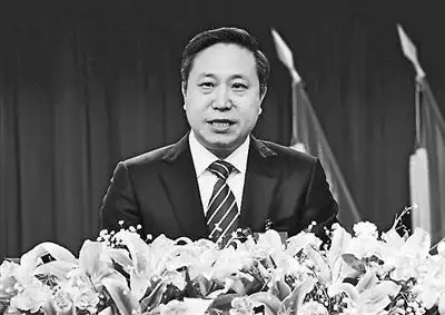 伊春市委书记王爱文:练好内功壮大"3 x"产业