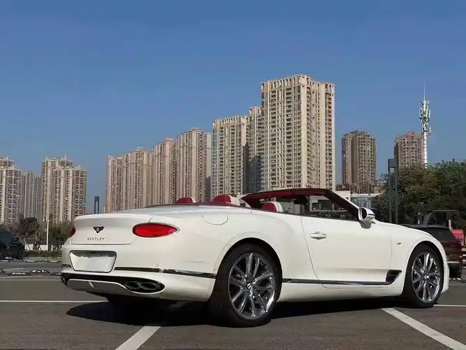 宾利欧陆gtc 敞篷 v8,稀缺选配穆勒包,城市配置,naim音响