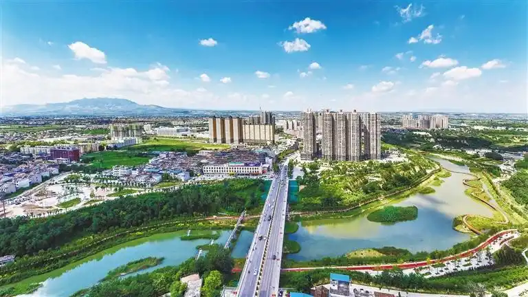 随着城镇化建设的推进,各种建设工程与日俱增,产生了大量的建筑垃圾.