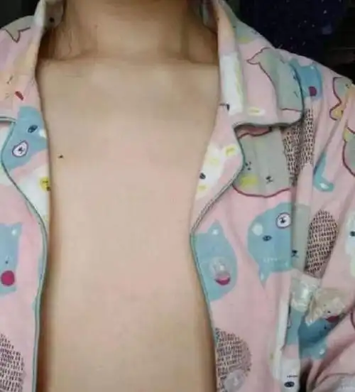 女生平胸可以到什么程度看了这几张照片后刷新我三观