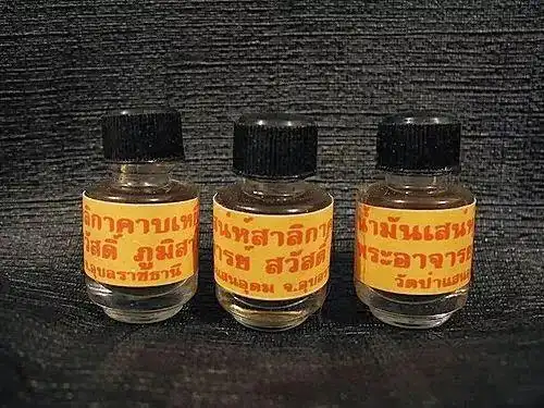 误入恐怖都市传说的"尸油",牵出人脂入药黑历史