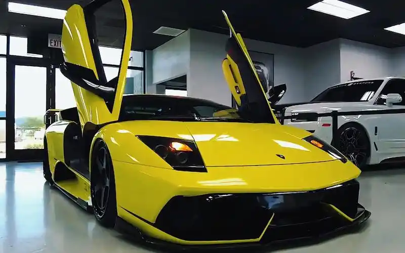 "开这辆兰博基尼蝙蝠上班是一种什么体验"