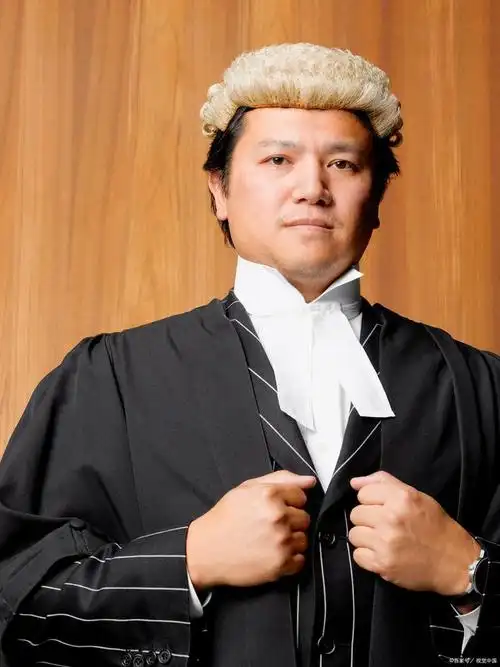 香港法官戴假发的历史和争议