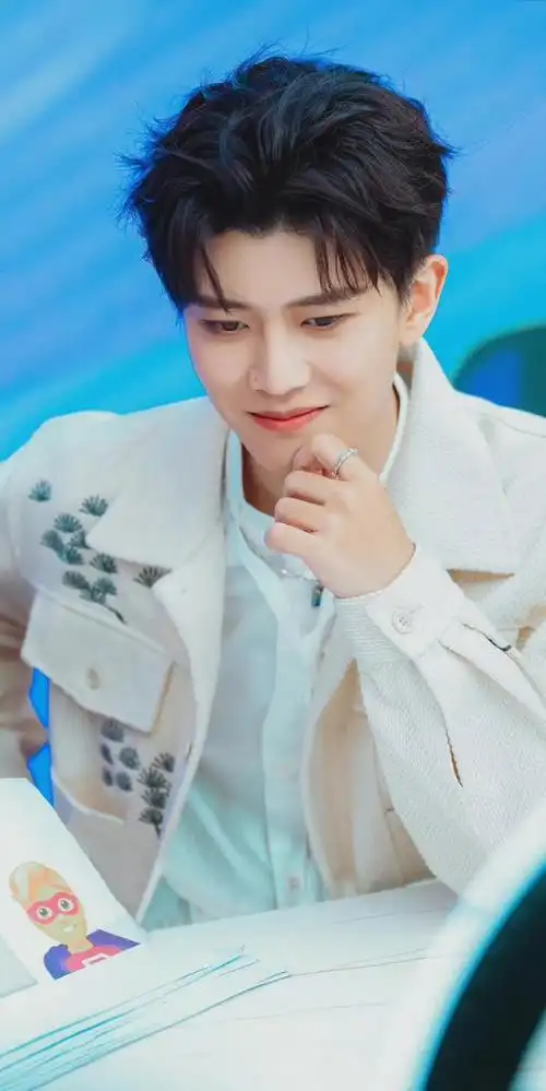 任嘉伦的粉在哪!