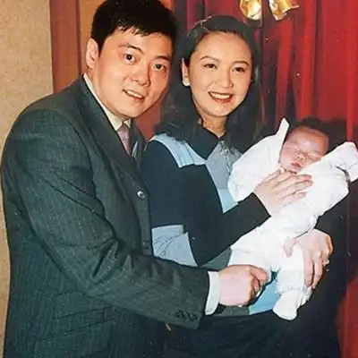 【图】香港玉女曾华倩老公林肇基再婚 因婆媳关系差结束6年婚姻