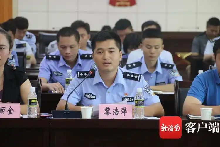 海南儋州人,1988年4月出生,2014年参加公安工作