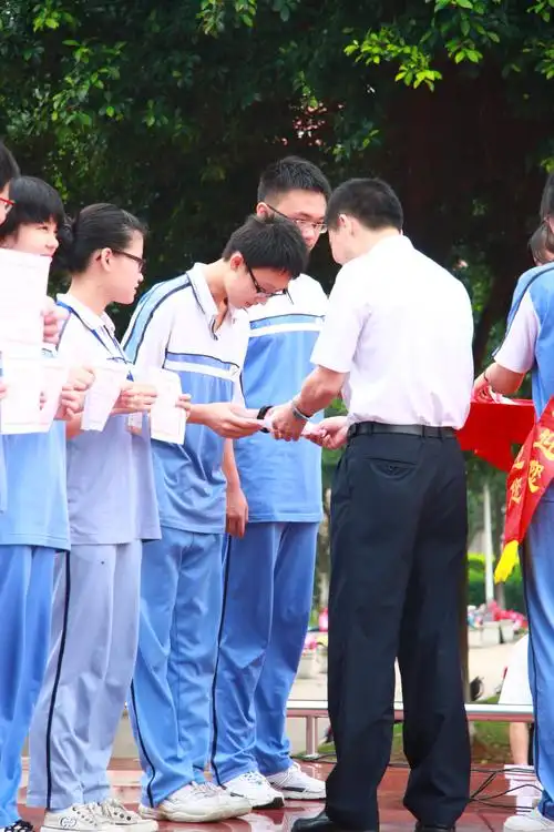 现场作文竞赛颁奖 | 珠海市第一中学