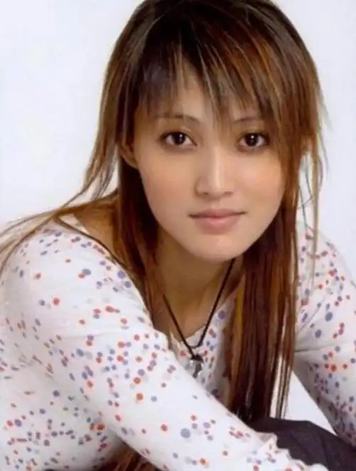 张歆艺说她没整容 但照片对比好明显啊