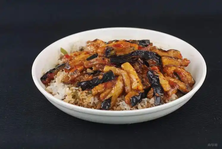 红烧茄子盖饭
