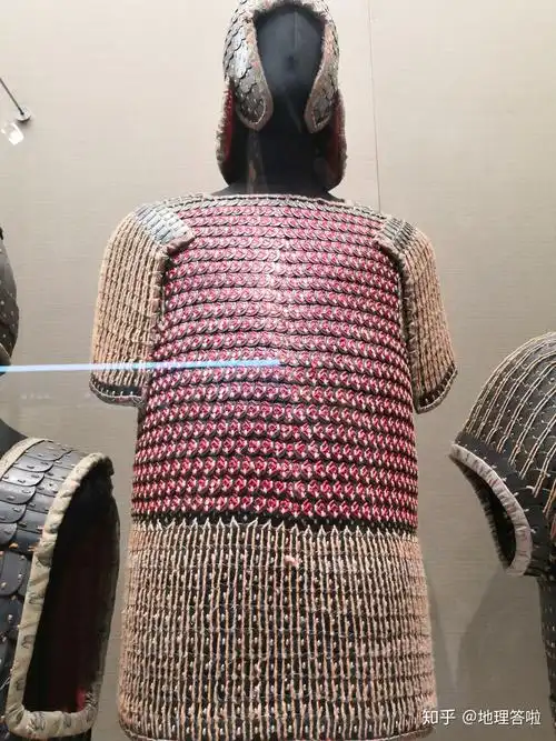 黄金百战穿金甲中国古代盔甲护具