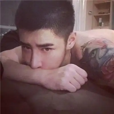 qq头像男生骚气性感图片高清头像 不主动的男人我宁可错过