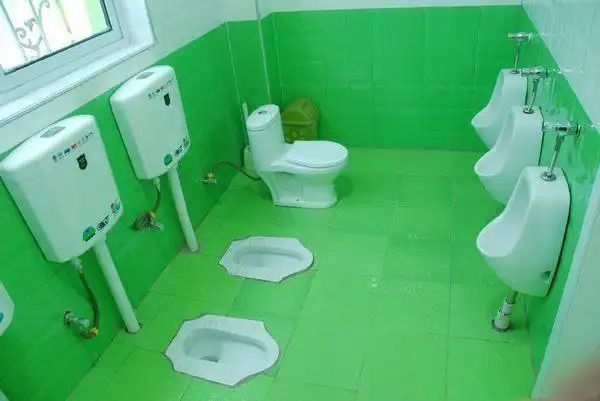 为什么大部分幼儿园厕所不分男女?出发点是好的,看了你就懂了