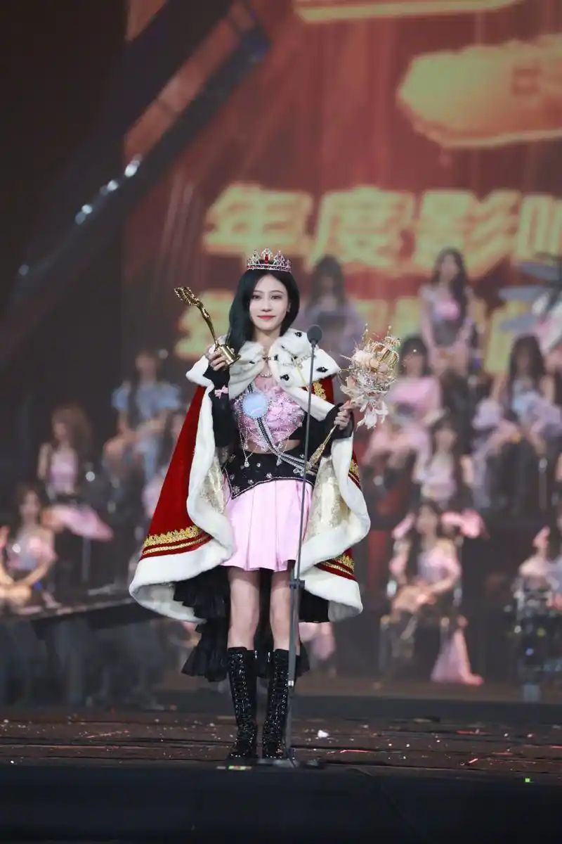 snh48# 2023#snh48group年度青春盛典# 暨丝芭家族十周年演唱会荣誉