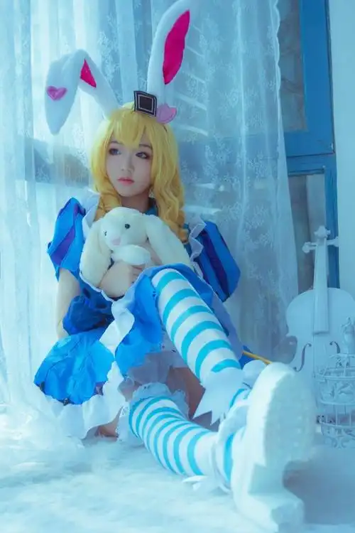王者荣耀妲己爱丽丝cosplay