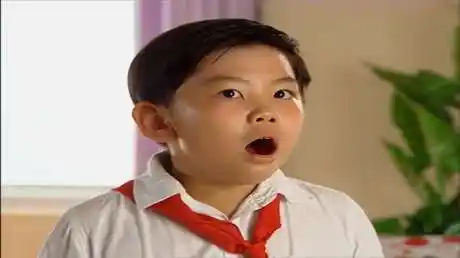 不想长大:点点刚用大扫把把操场打扫干净,捉鸟王就来了