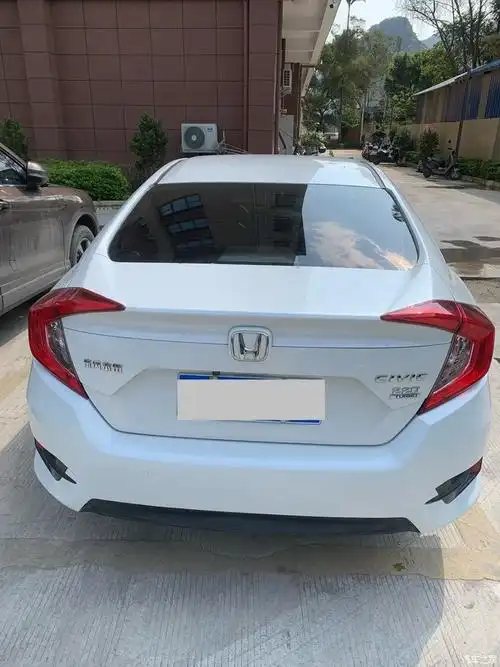 2019年7月上牌本田思域15t劲动版友仔自用一手车车