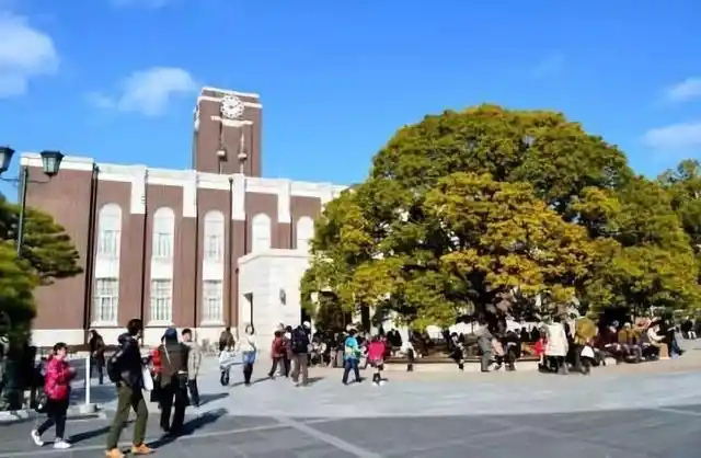 文部科学省外国人留学生学习奖励费的申请对象特别广,上到大学院,下到