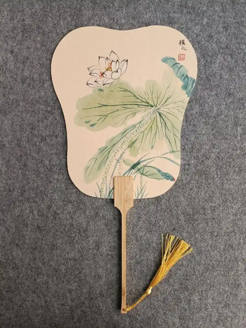 国画扇面|打卡200幅(46/200)荷花#国画 #扇子 # - 抖音