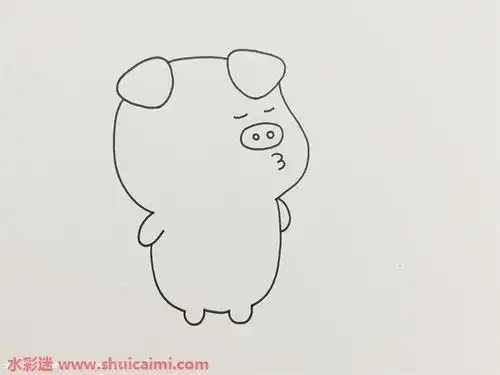 2,接着在面部画出小猪眯成一条线的眼睛后往下画出它的猪鼻子以及嘟着