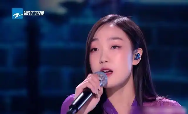 潘虹携新歌曲强势登陆《天赐的声音2》,与张信哲合唱获得金曲