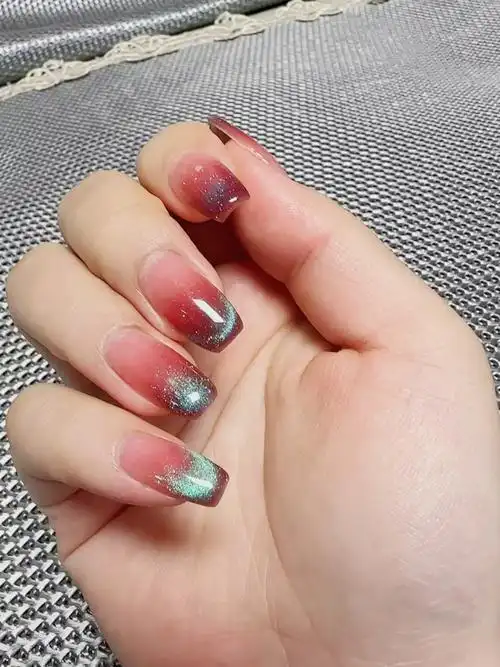 今日美甲分享碎钻猫眼晶石猫眼