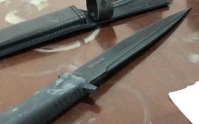 俄罗斯kizlyar凤凰战斗刀开箱