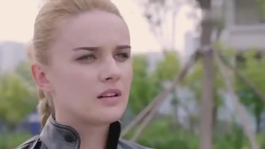 麻辣变形计精彩片段马丽为顺利走完全程怒毁新鞋