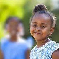 晒黑的男孩搞笑微信头像【点击鼠标右键下载】