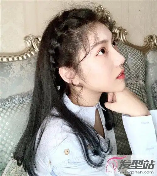 对于没有编发概念的女生,可以参考和自身同一风格的女星发型,自带古典