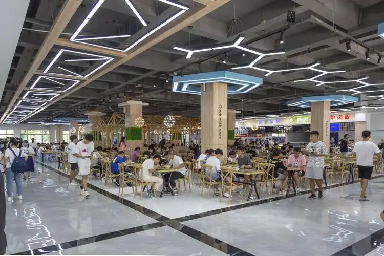 德州学院餐厅升级改造完成 迎来开学大学生|德州云-德州晚报全锰邋