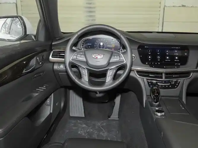 上汽通用凯迪拉克 凯迪拉克ct6 2020款 改款 28t 豪华型 中控方向盘