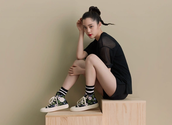 欧阳娜娜上脚ambush x converse chuck 70 欧文娜娜匡威鞋图片合集