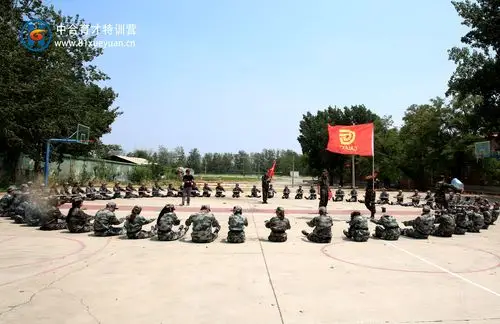 上海西点军训拓展基地军事训练建立必胜的信念