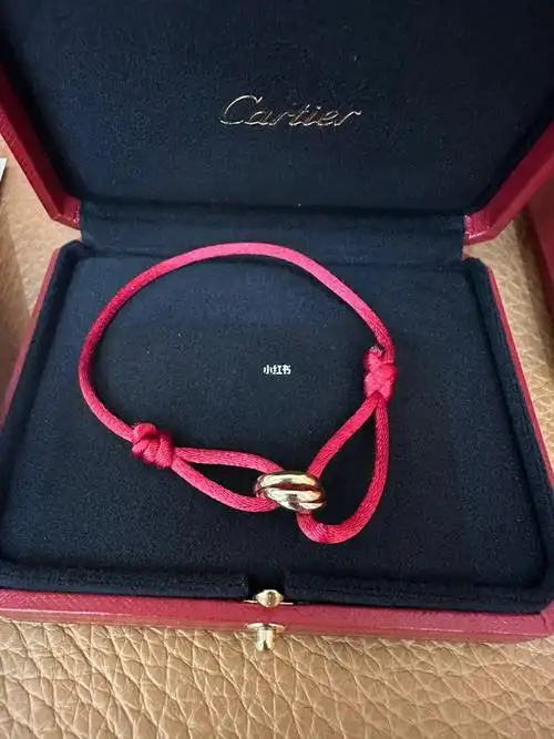 卡地亚小红绳之87年兔子本命年
