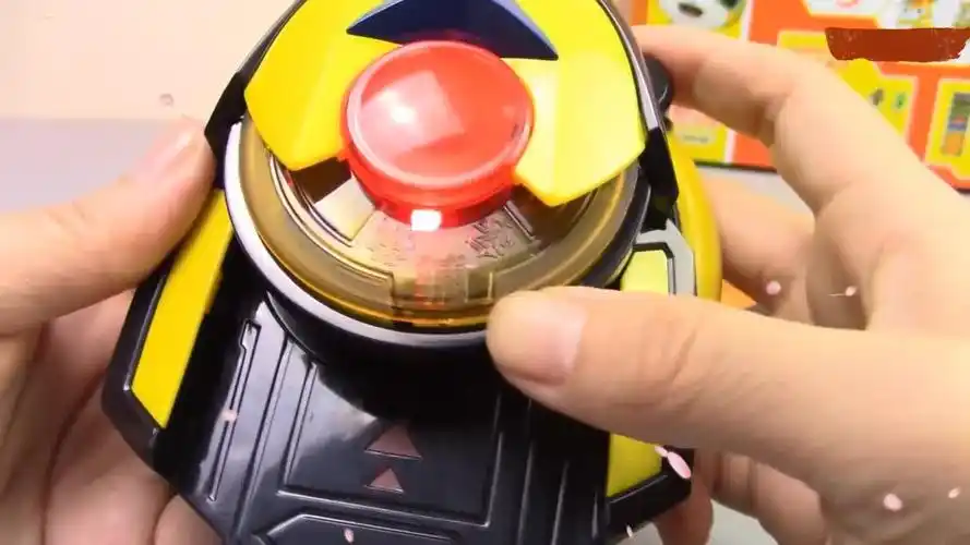 《猪猪侠》小英雄发射器元灵锁变形玩具