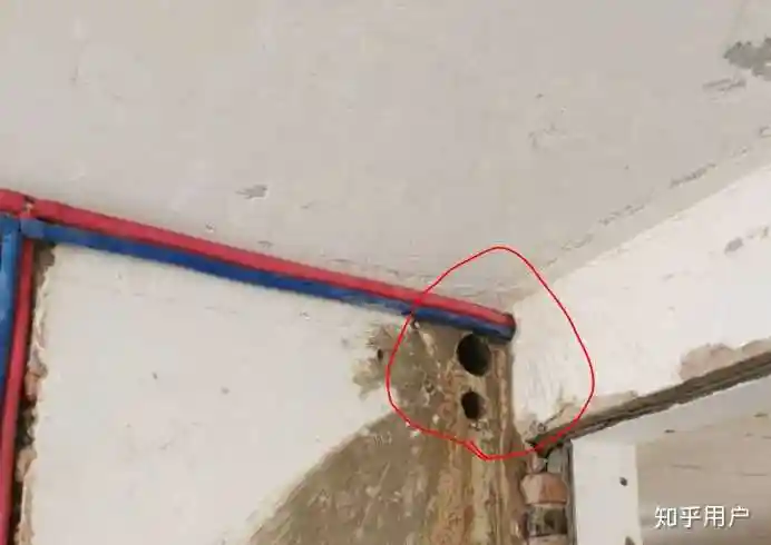 梁上打孔打断钢筋影响房屋安全吗?