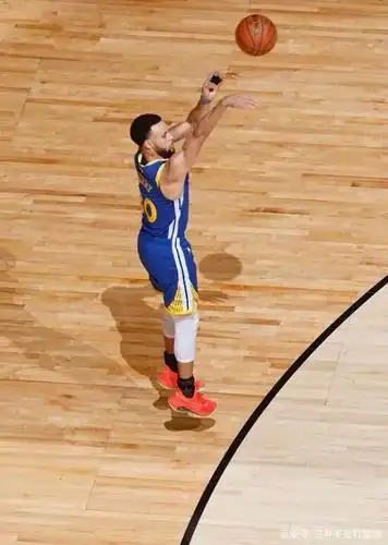 库里赛季图!
