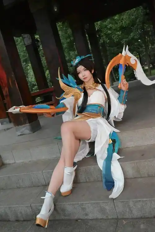 二次元cos虞姬云霓雀翎