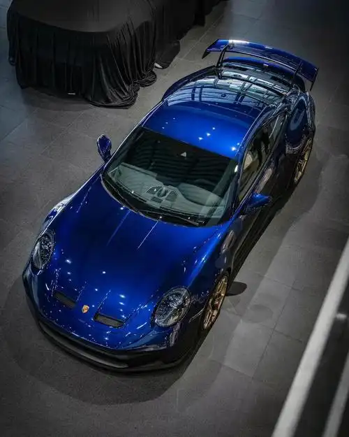 保时捷911gt3龙胆蓝
