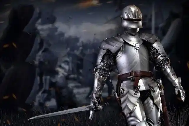 武装到牙齿的哥特骑士铠甲配长剑甲重达五十斤内罩锁子甲
