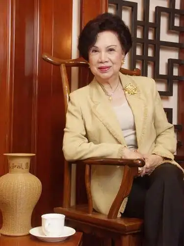 李克勤干妈汪明荃老师梁舜燕病逝 为香港首位电视女演员