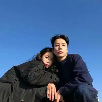 低调拥有成熟气质的新款情侣头像 简单轻熟风情侣微信头像2022